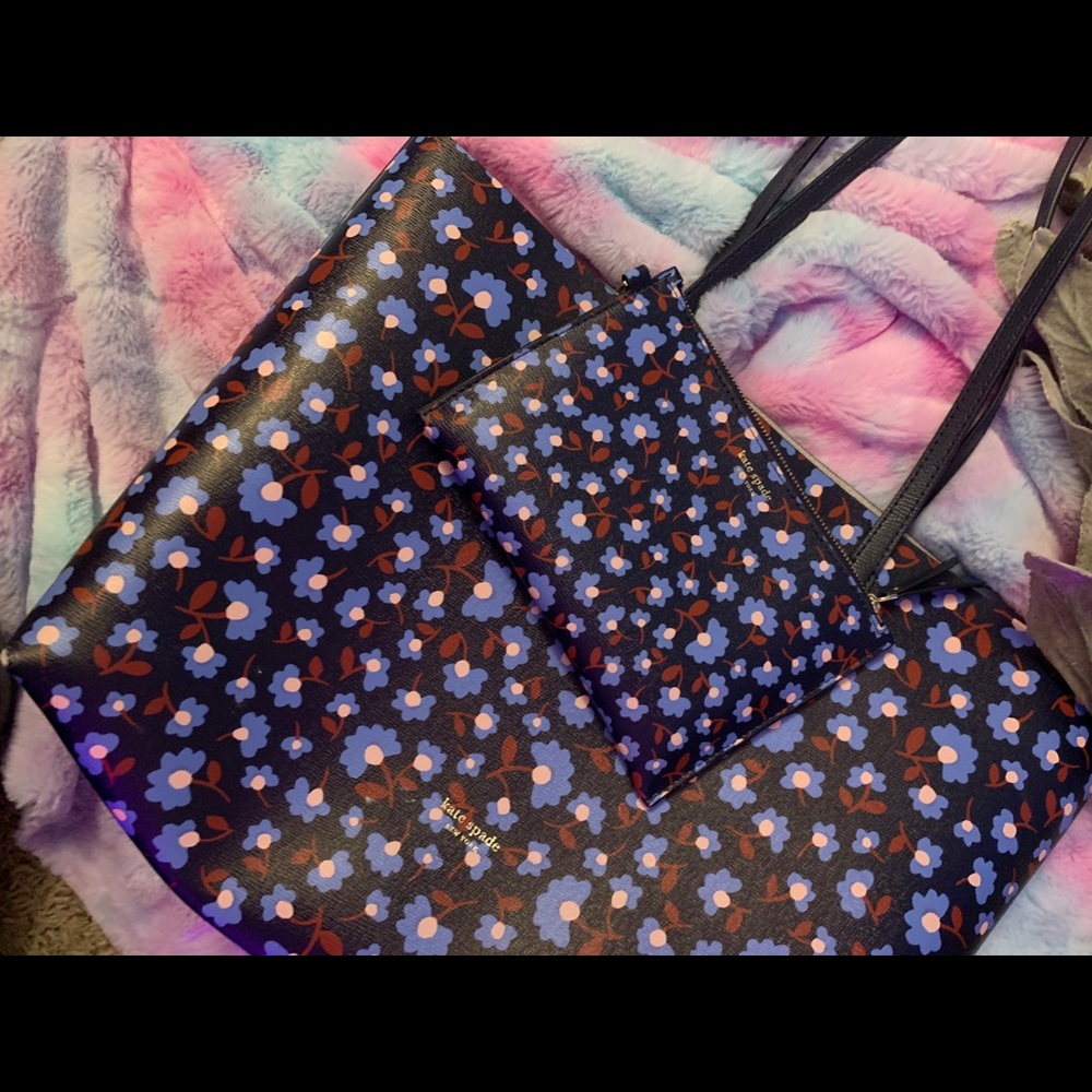 Kate spade bucket bag